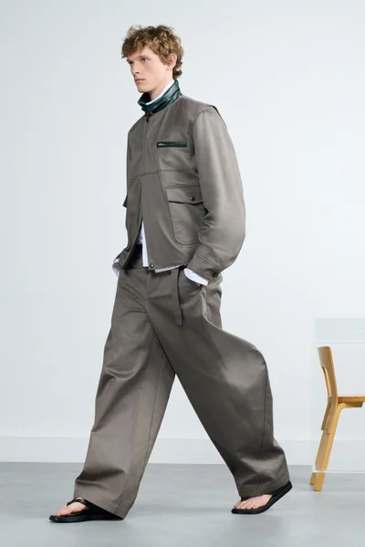 Look 10